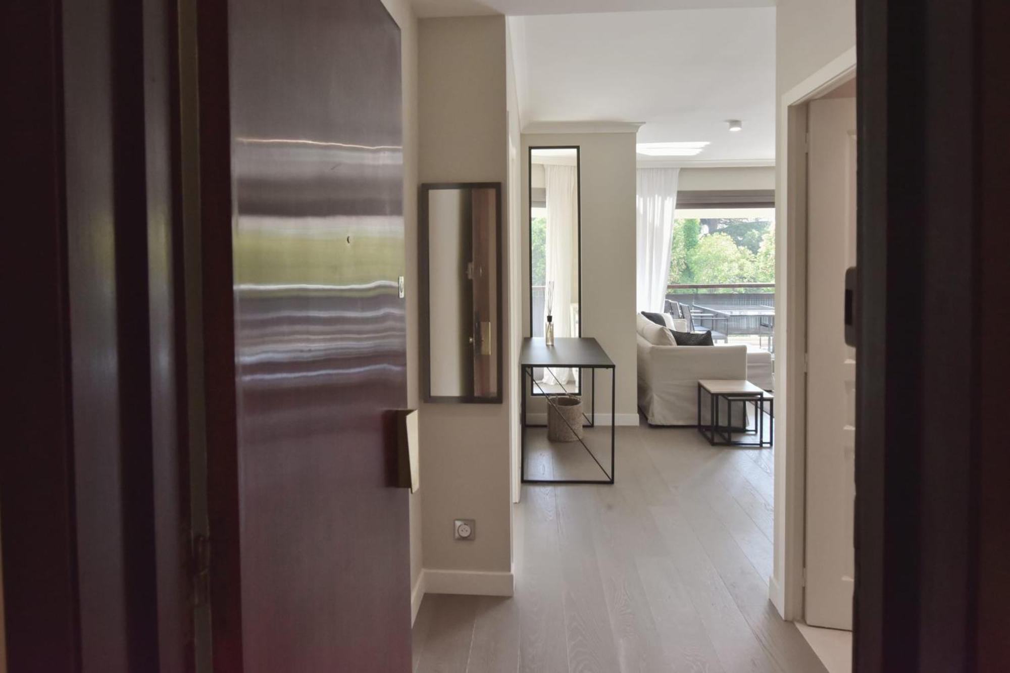 Cannes - 2-Br Flat 15-Min Walk To The Beaches מראה חיצוני תמונה
